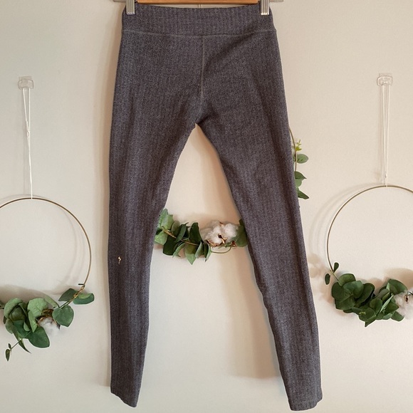 Ivivva Lululemon Rythmic tight size 10  Black grey Rhythmic Tights herringbone - Picture 3 of 9